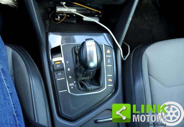 VOLKSWAGEN Tiguan 2.0 R-Line UniPro 150 cv Automatica