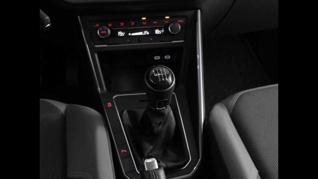 VOLKSWAGEN Polo VI 2017 - Polo 5p 1.0 tgi Highline 90cv my19