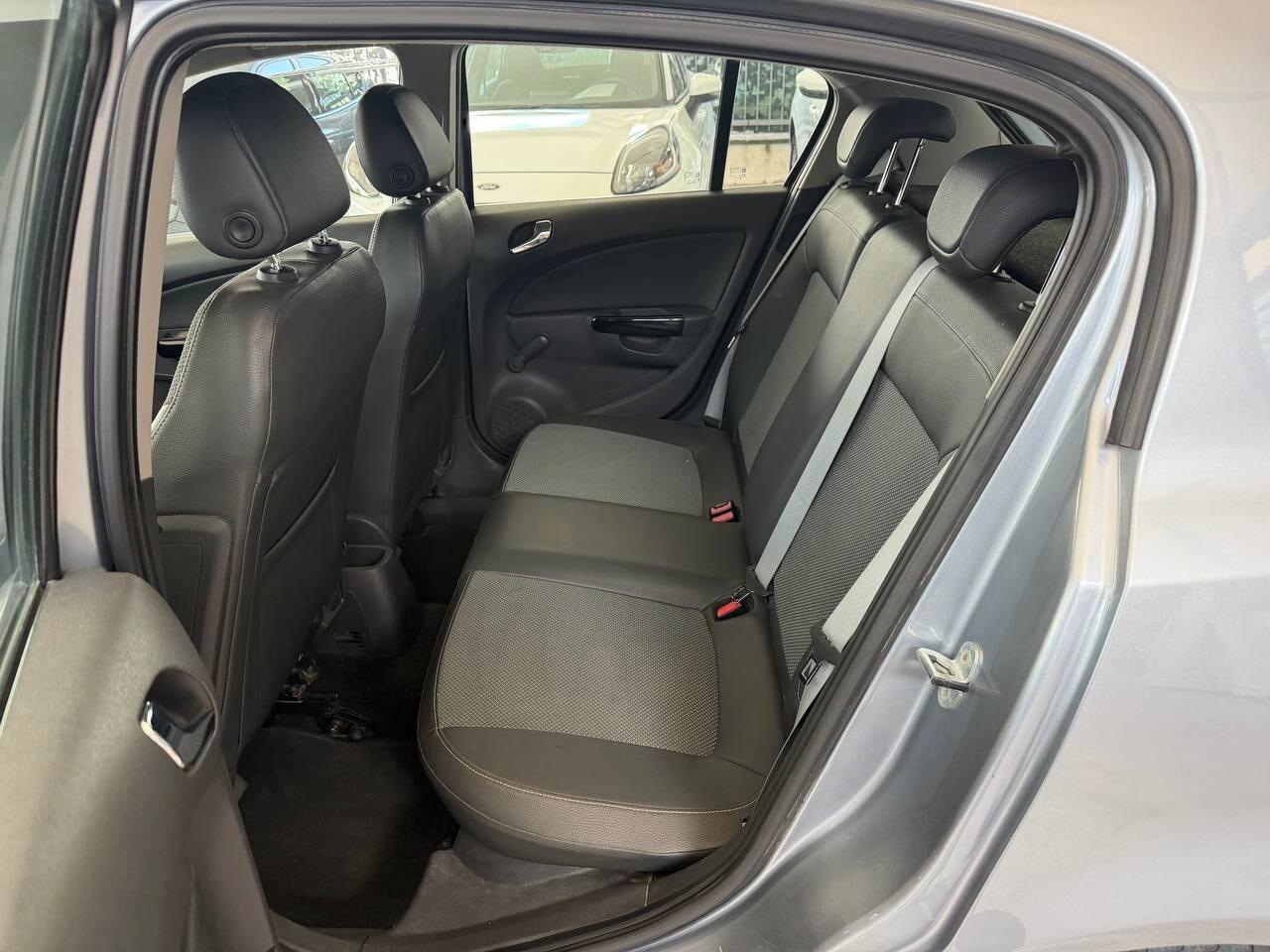 Opel Corsa 2010 1.3 75 5pt Targhe nuove