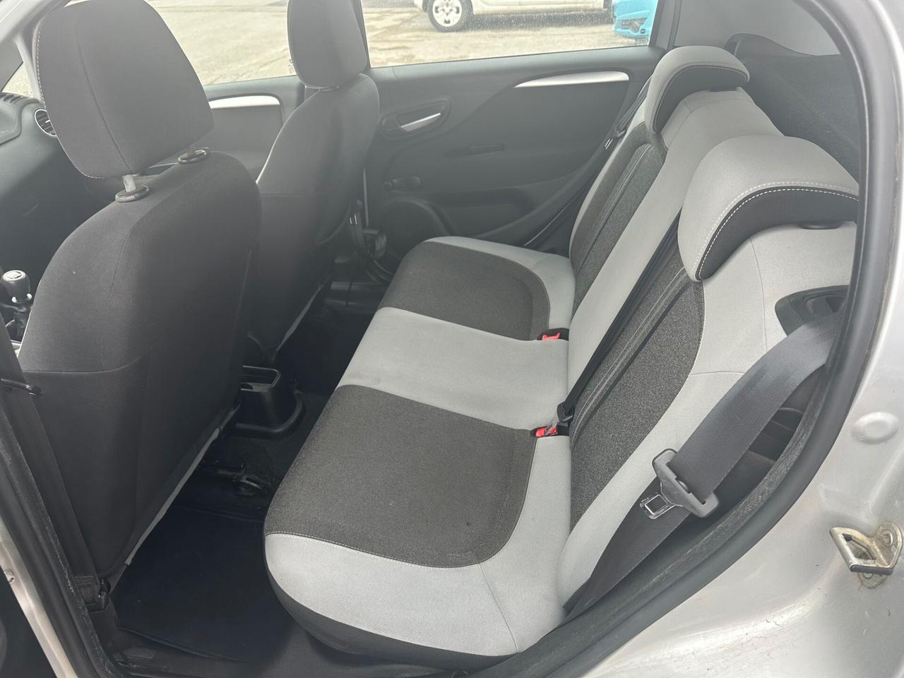 Fiat Punto 1.2 8V 5 porte Lounge GPL ok neo patentati