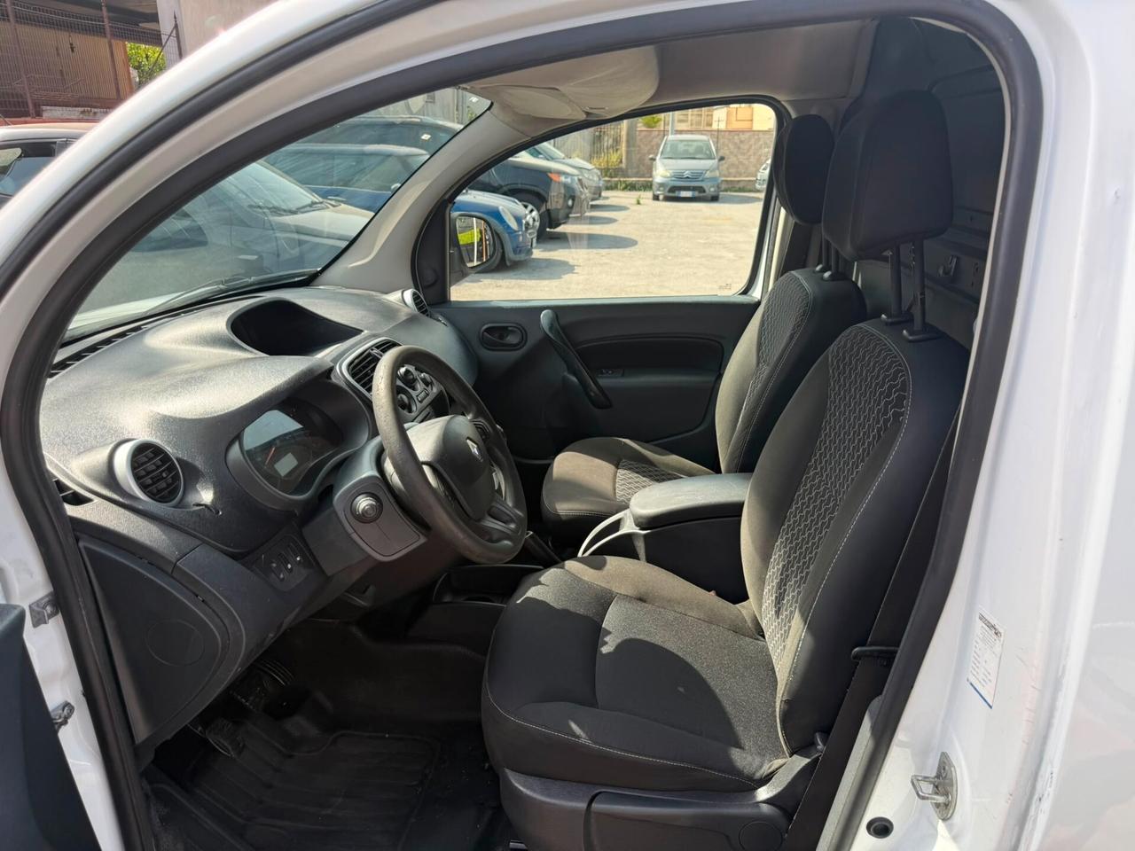 Renault Kangoo 1.5 dCi 90CV F.AP. S&S 4p. Express Maxi Combi Energy
