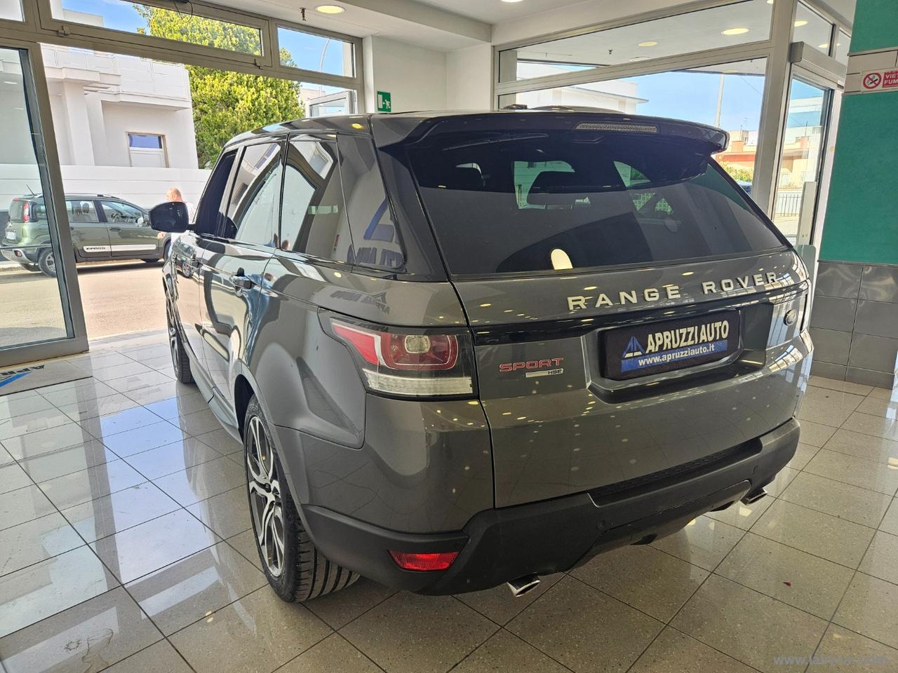 LAND ROVER Range Rover Sport 3.0 TDV6 HSE
