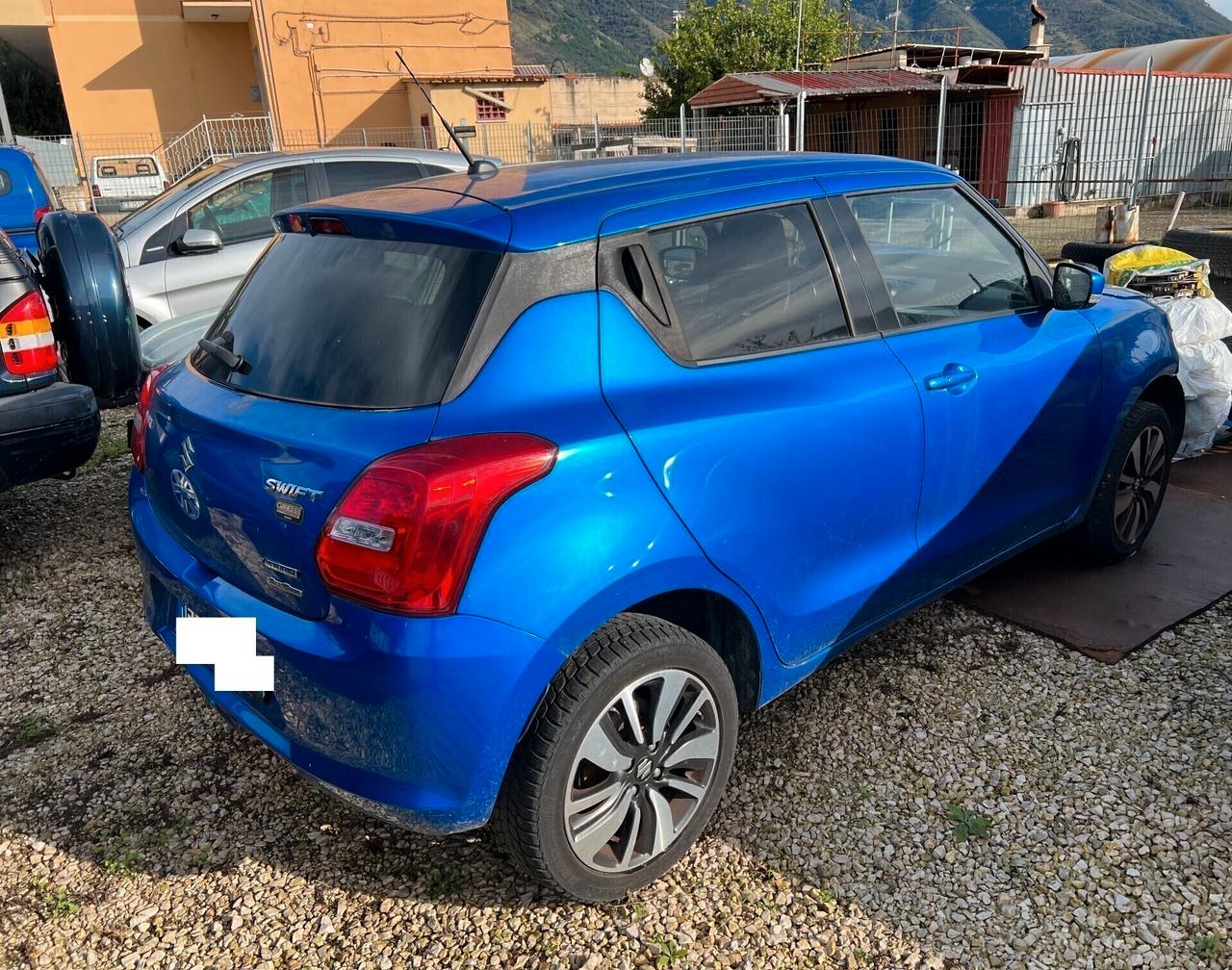 Suzuki Swift 1.2 Hybrid Top SINISTRATA