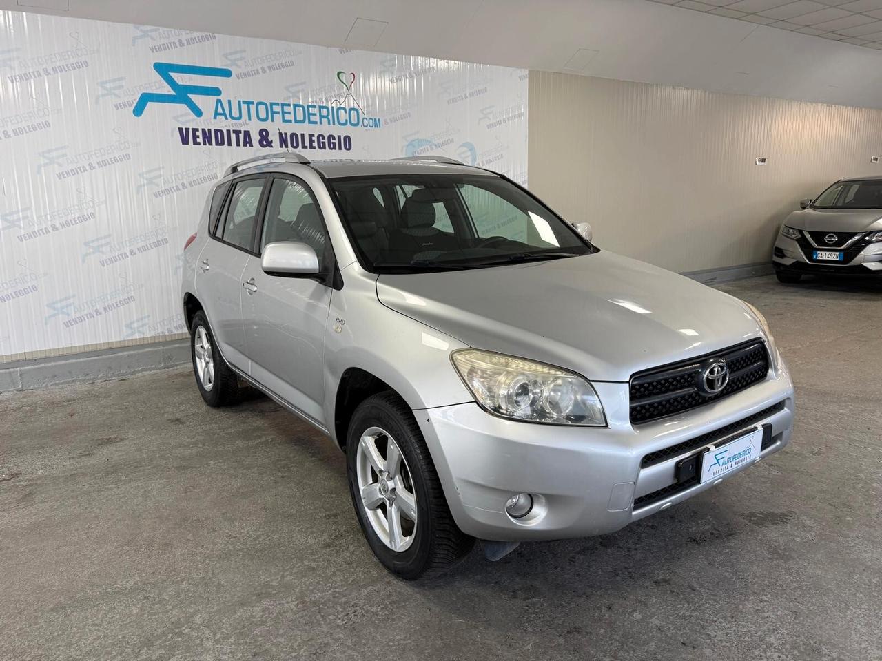 Toyota Rav4 4x4 2.2 D-4D 136cv Luxury