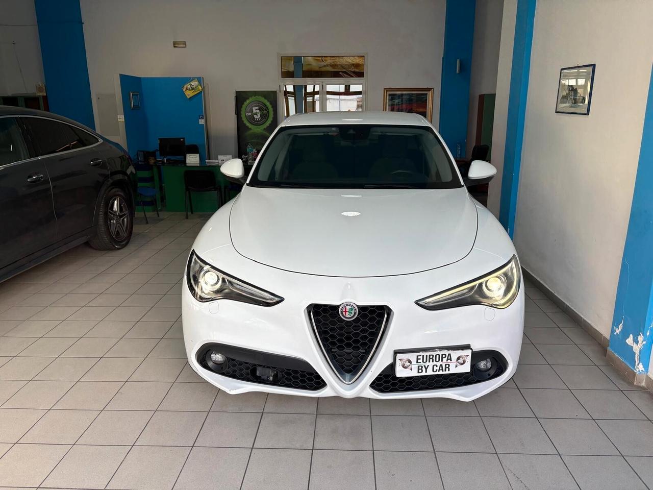 Alfa Romeo Stelvio 2.2 Turbodiesel 180 CV AT8 Q4 Business