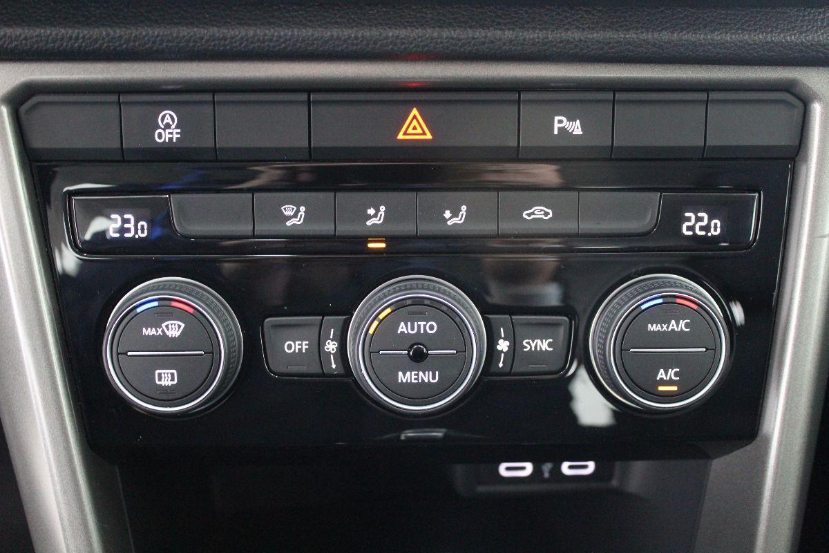 VOLKSWAGEN - T-Roc - 2.0 TDI SCR Business BlueMot.Tech.