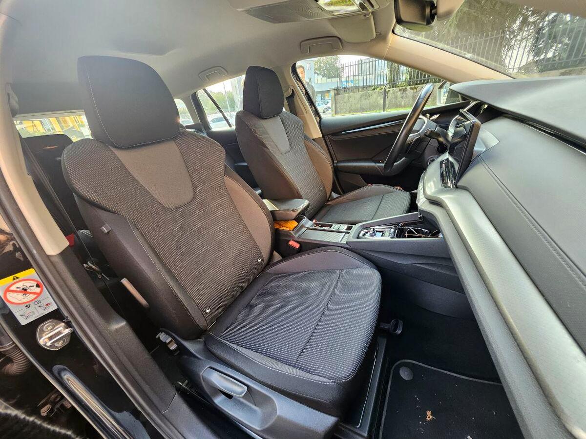 Skoda Octavia Station Wagon 1.5 e-tec Executive dsg