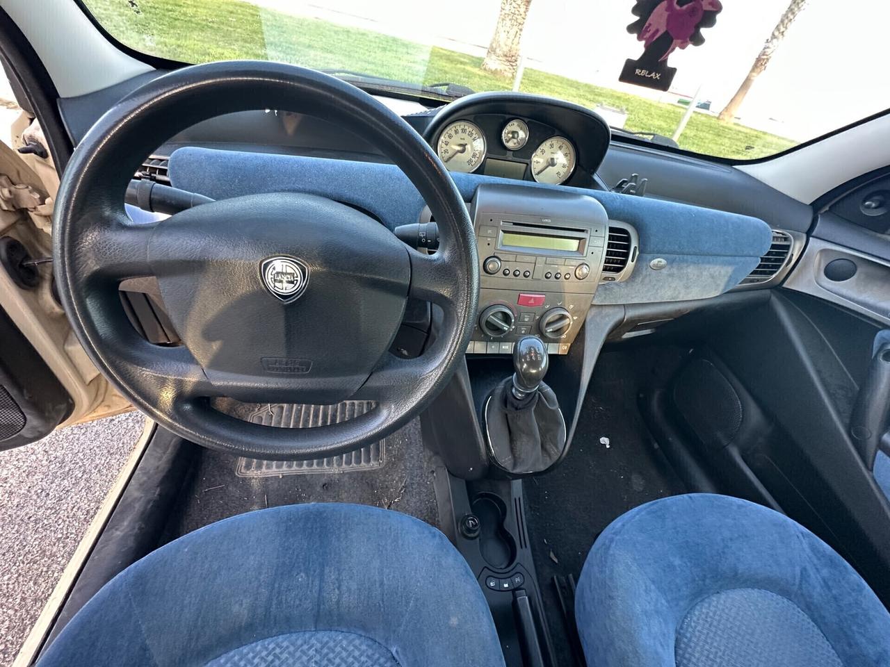 Lancia Ypsilon 1.2 benzina neopaten 2004