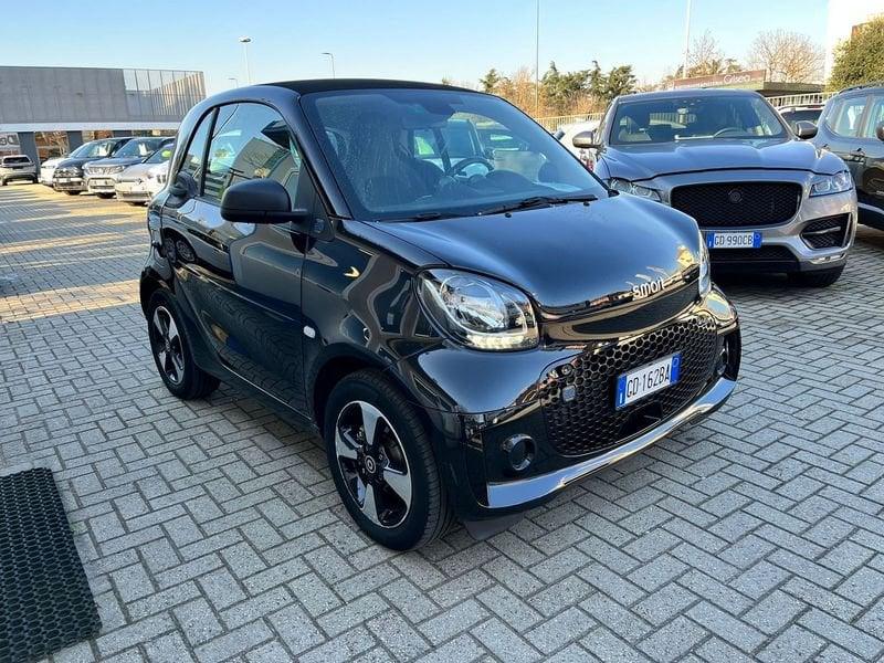 smart fortwo EQ Passion