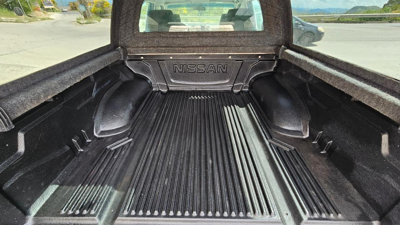 Nissan Navara 2.5 dCi 171CV 4 porte Double Cab LE