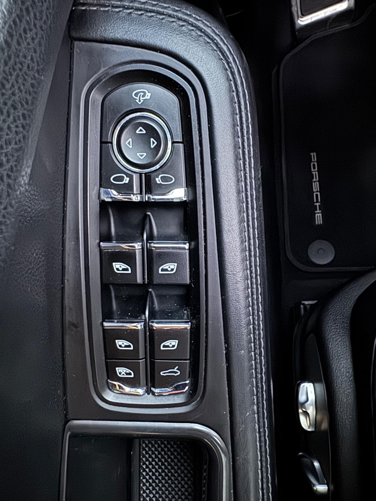 Porsche Macan 3.0 D KM CERTIF/TETTO/FULL LED