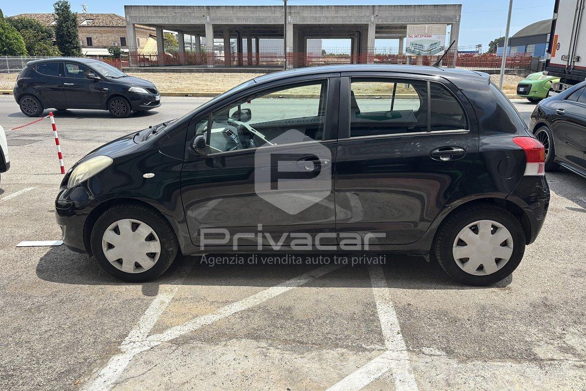 TOYOTA Yaris 1.0 5 porte Sol