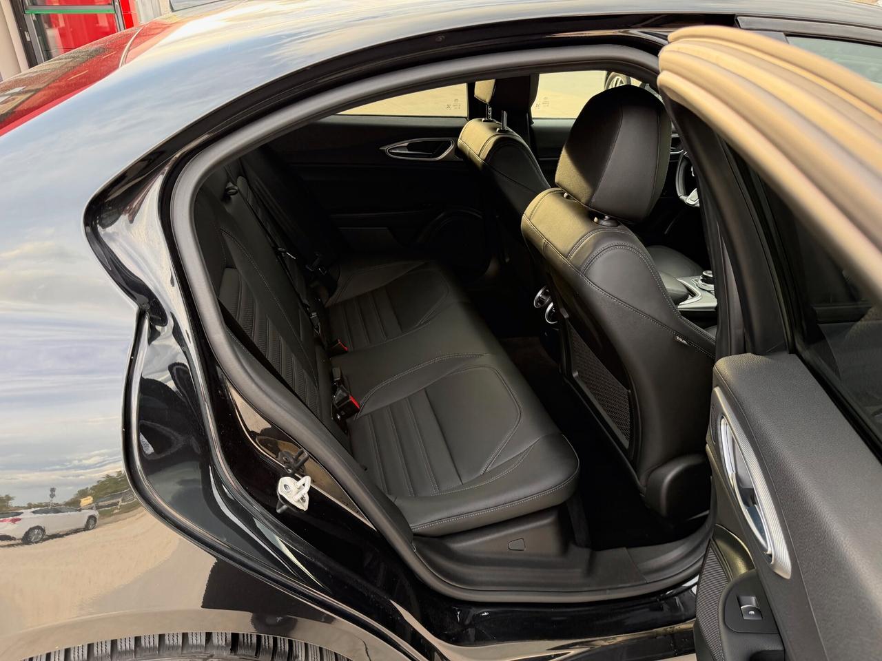 Alfa Romeo Giulia 2.2 Turbodiesel 210 CV AT8 Q4 Veloce