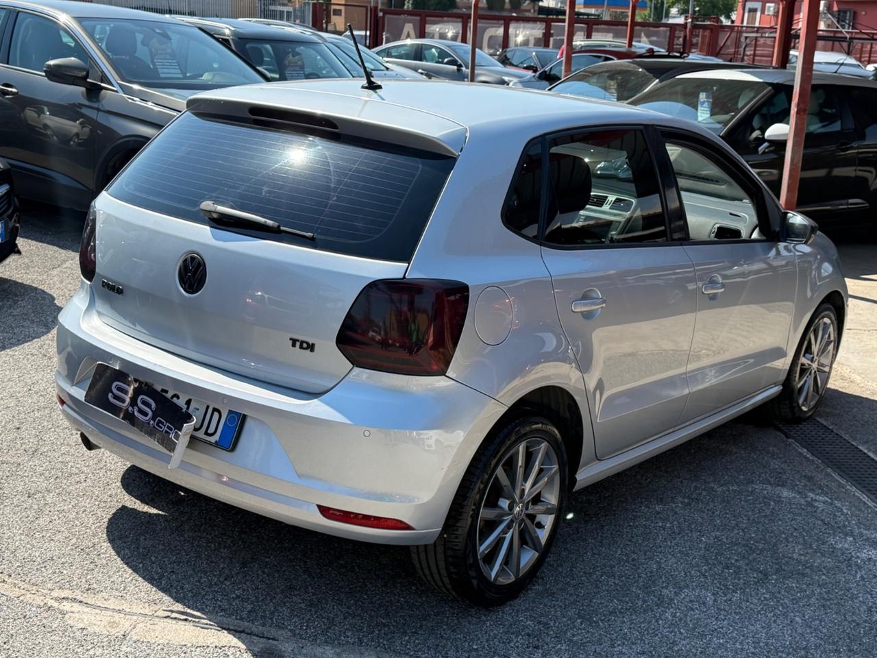 Polo 1.4 TDI- DSG-UNIPRO-RATE-BLACK PACK