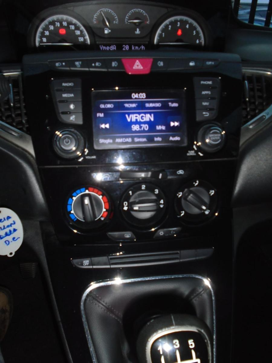 Ypsilon '16 E6 OPEN. EDITION 80000 KM OK NEOP.