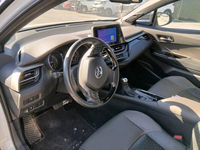 TOYOTA C-HR 2.0 Hybrid E-CVT
