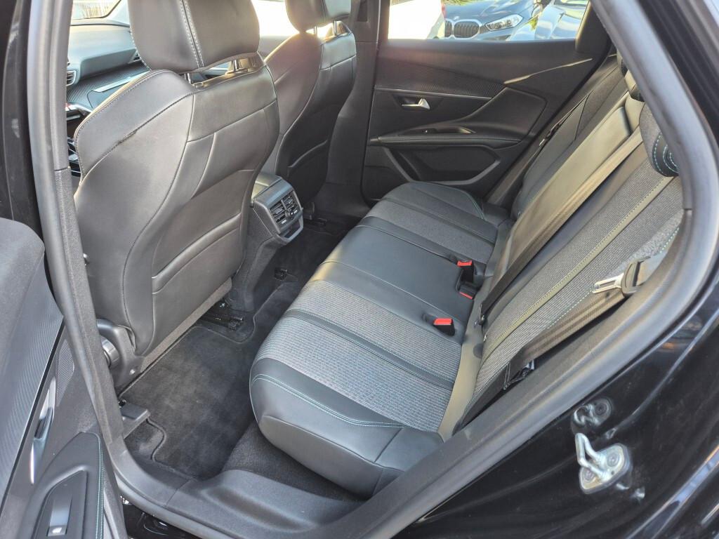 Peugeot NEW 3008 BlueHDi 130CV EAT8 ALLURE