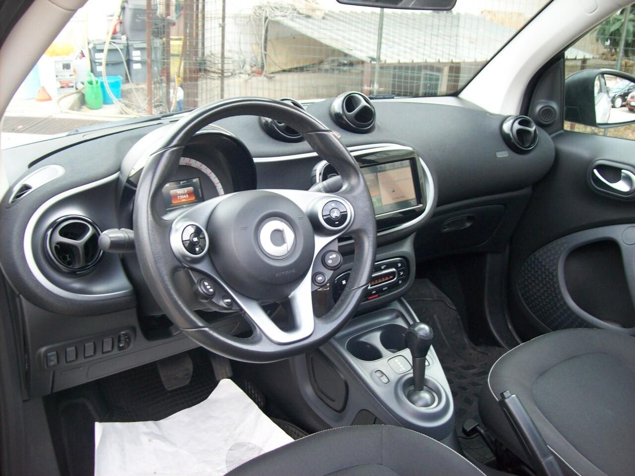 Smart ForTwo Cabrio 1.0 twinamic 71CV Passion