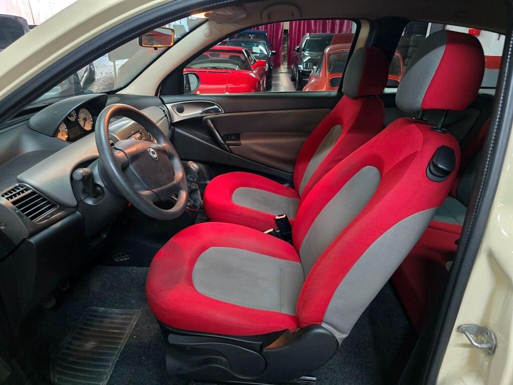 Lancia Ypsilon 1.2 Argento