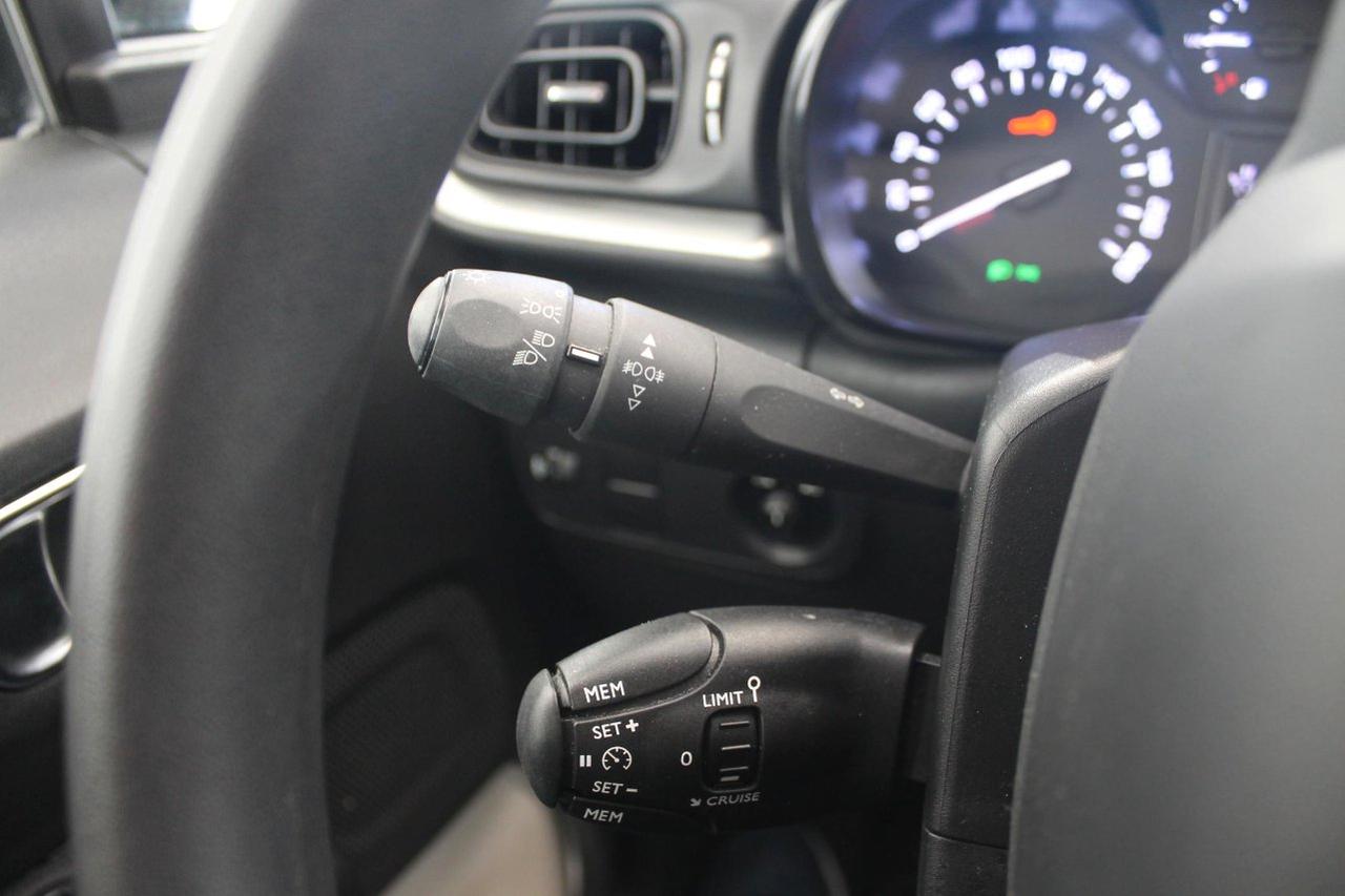 Citroen C3 1.2 puretech Feel Pack NAVI 82 Cv.