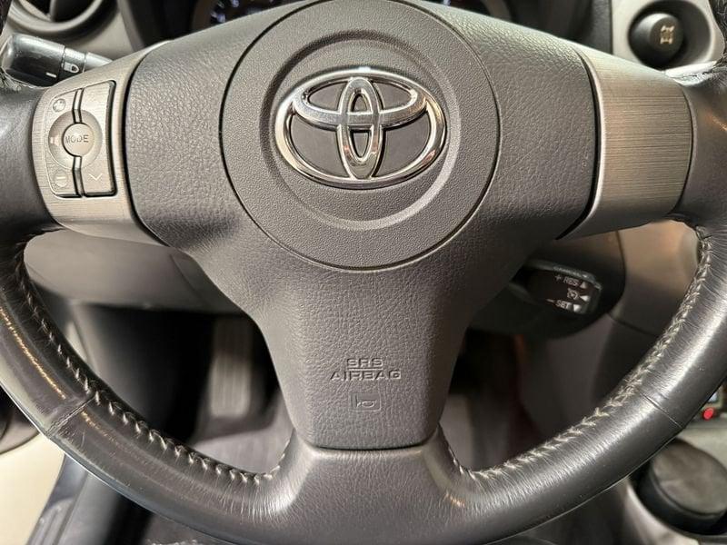 Toyota RAV4 RAV4 Crossover 2.2 d-cat Luxury 177cv