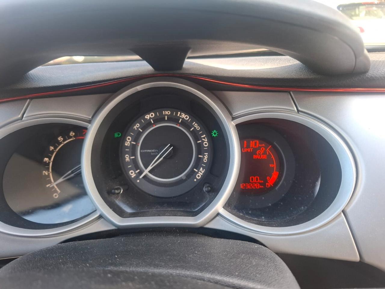 Citroen C3 PureTech 82 Exclusive (60 Kw)