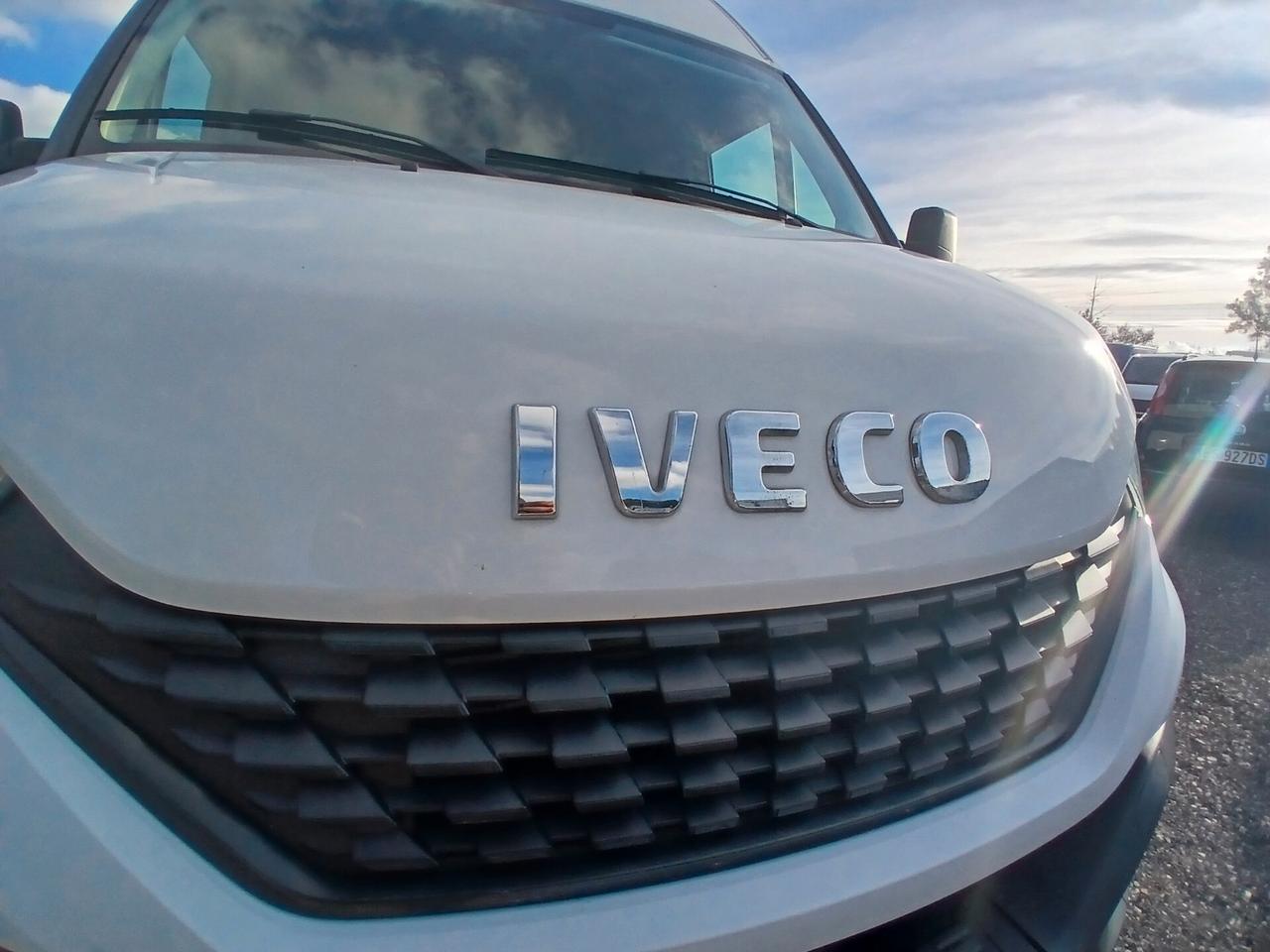 Iveco Daily 35 H2 2.3 TM PN Cabinato