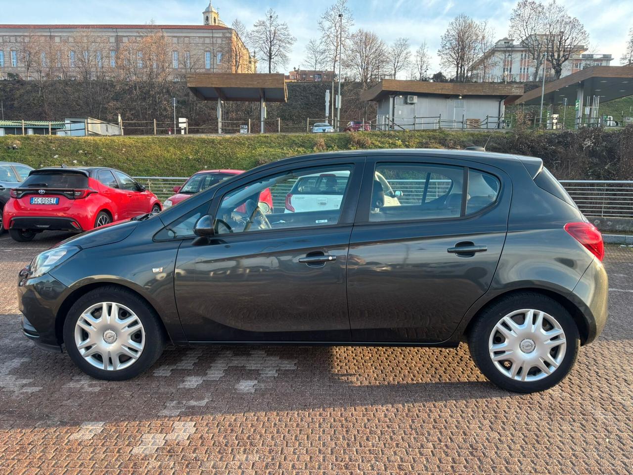 opel corsa benzina/gpl
