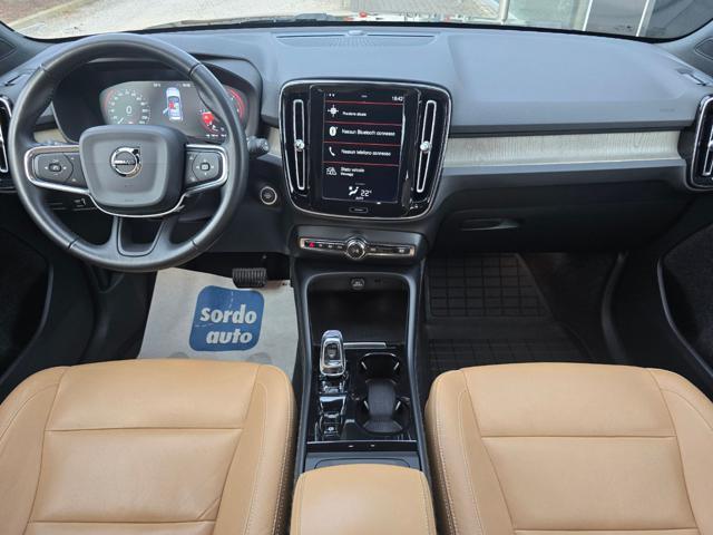VOLVO XC40 D4 AWD Geartronic Inscription