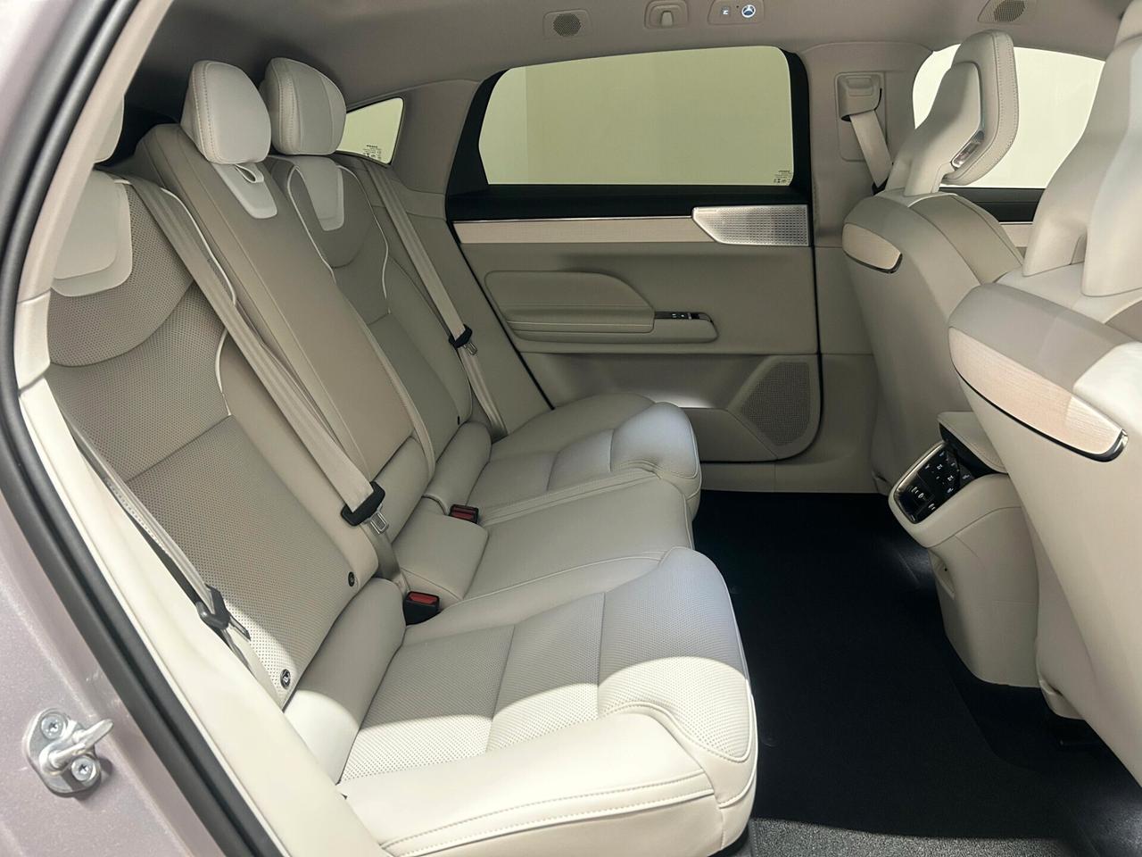 Volvo ES90 Single Motor Ext. Range Ultra *NOLEGGIO A SOLI 990€!!*