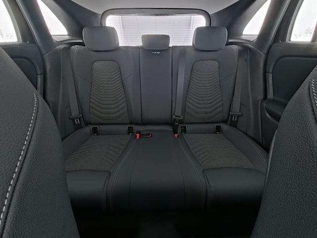 MERCEDES-BENZ GLA 180 Automatic Advanced