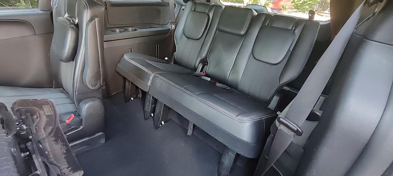 Lancia Voyager 2.8 Turbodiesel S 177 CV
