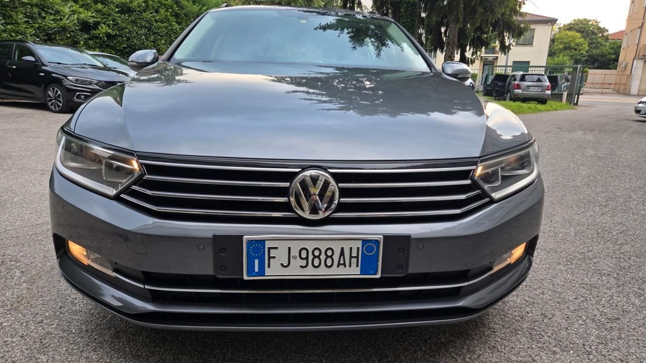 Volkswagen Passat Variant 1.6 TDI SCR DSG Business BMT