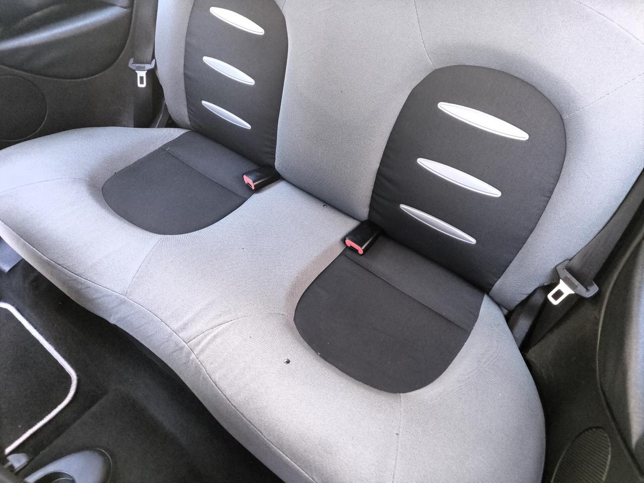 Lancia Ypsilon 1.2 8v Platino