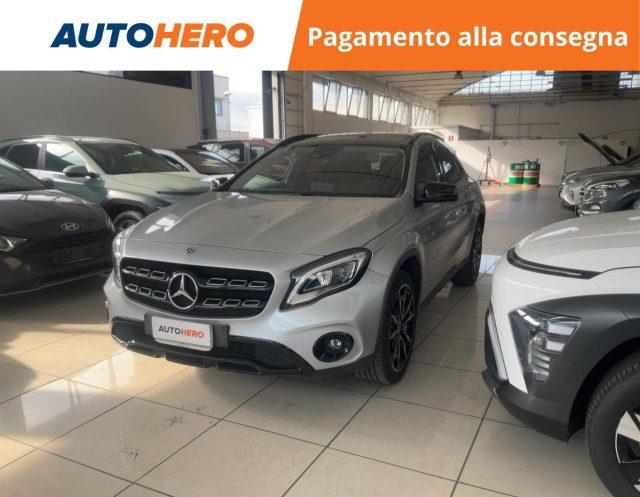 MERCEDES-BENZ GLA 200 d Automatic Sport