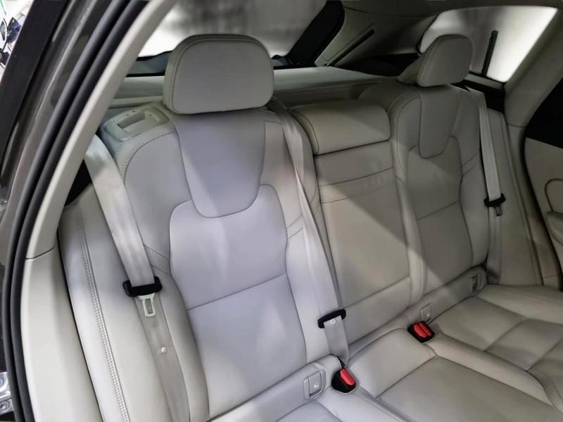 VOLVO XC60 T6 PLUG-IN AWD AUTO RECHARGE INSCR. SUV