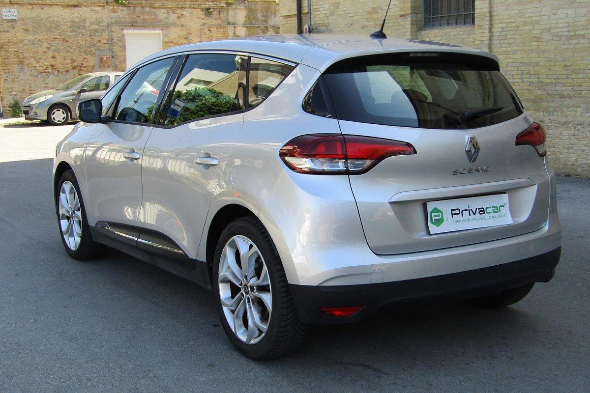 RENAULT Scénic Blue dCi 120 CV EDC Sport Edition2