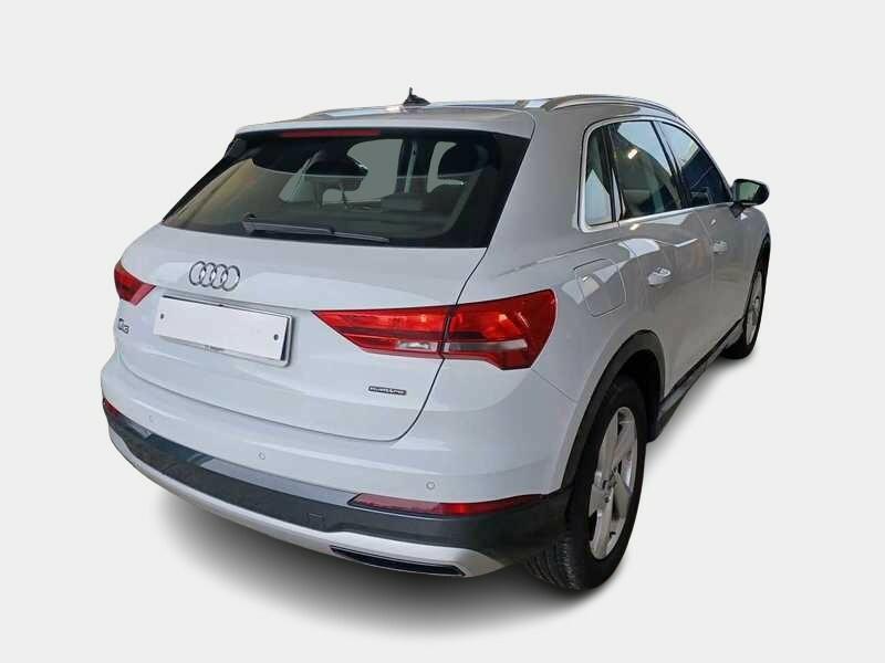 AUDI Q3 40 TDI quattro S tronic Business Advanced