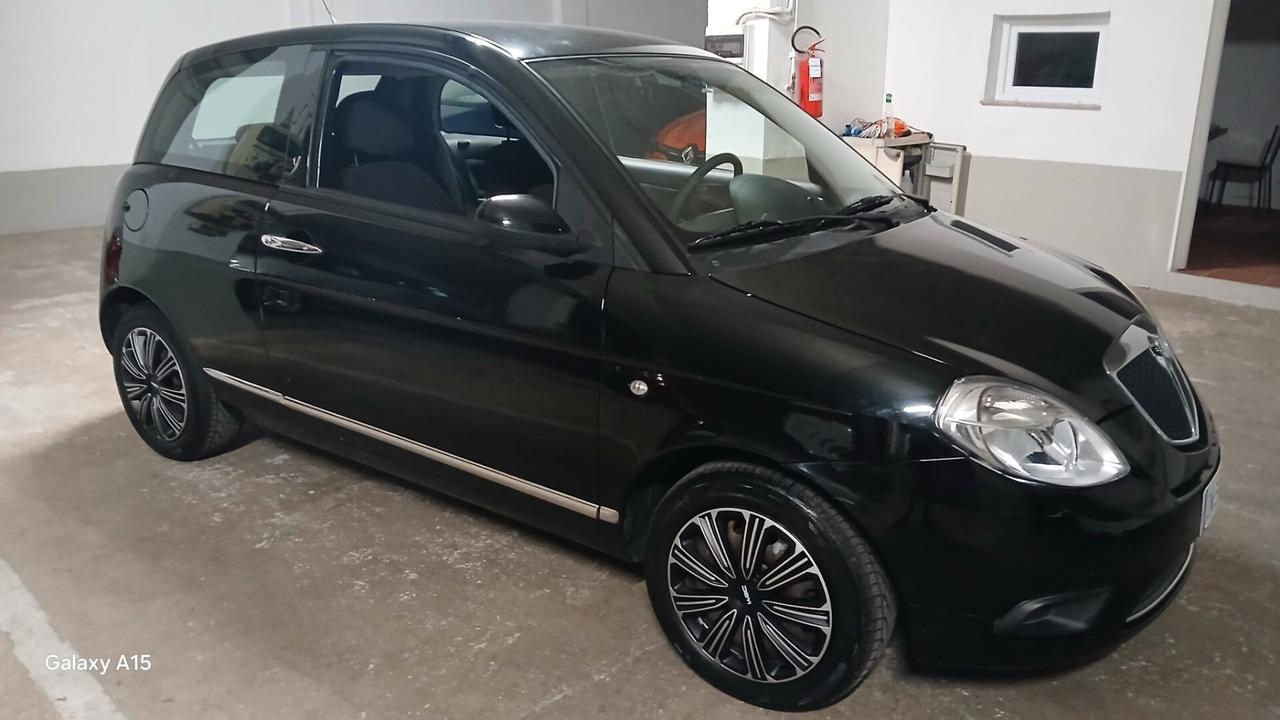 Lancia Ypsilon 1.2 Oro