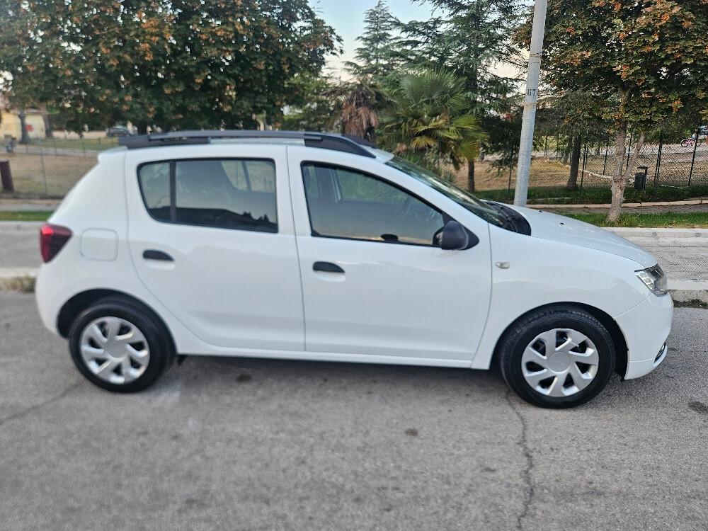 Dacia Sandero 0.9 TCe 12V T-GPL"Economica con NAVIG"