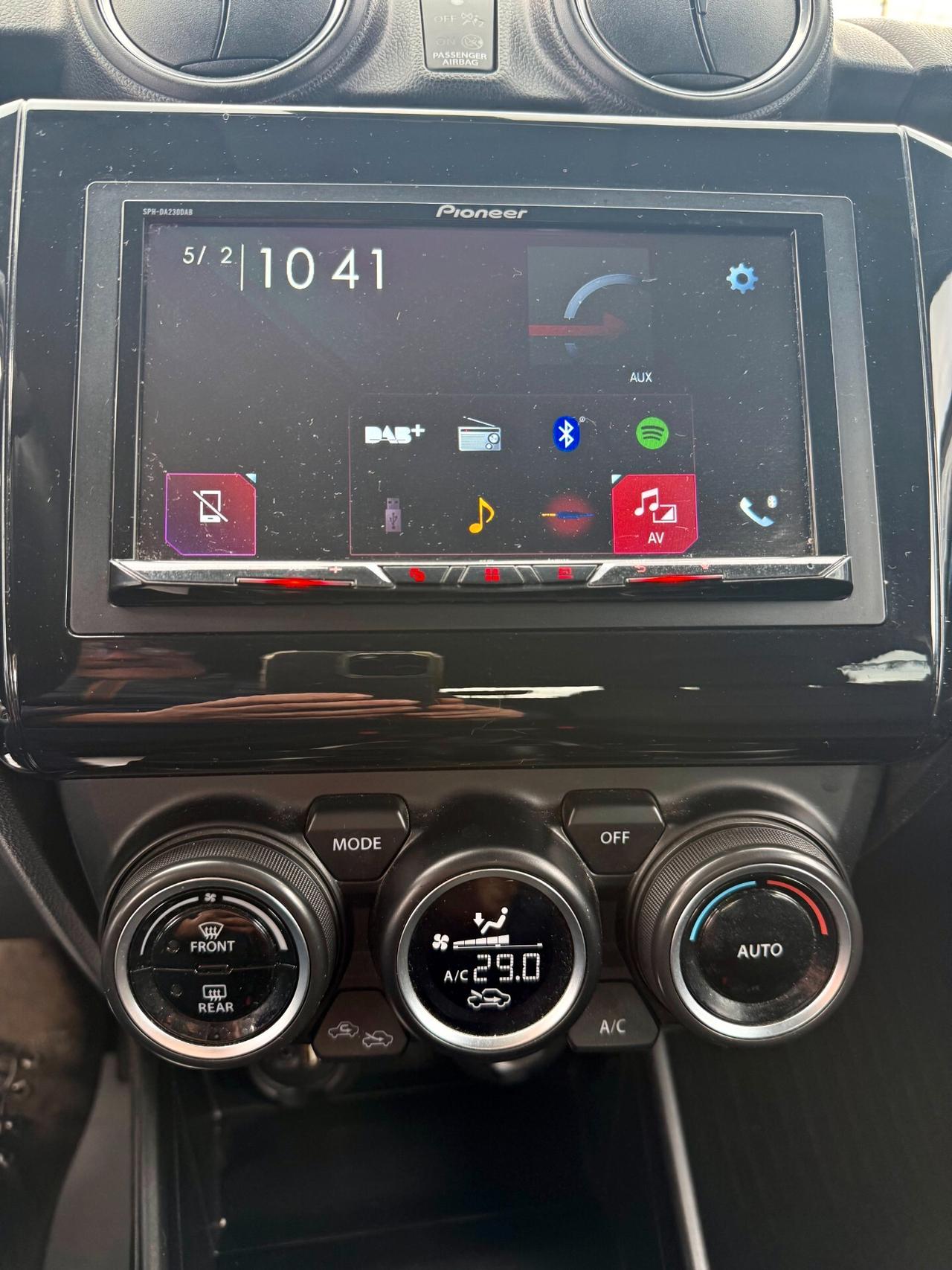 " PERFETTA " Suzuki Swift 1.2 Hybrid 4WD AllGrip