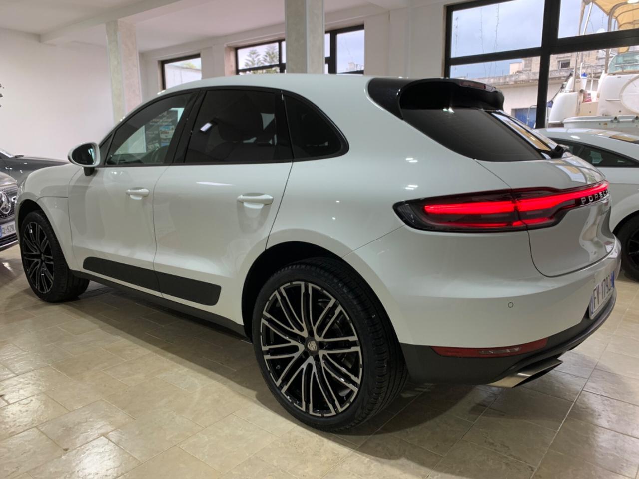 Porsche Macan 2.0