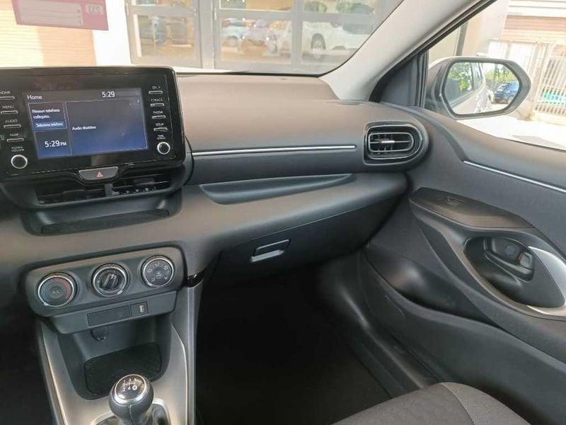 Toyota Yaris 4ª serie 1.0 5 porte Active