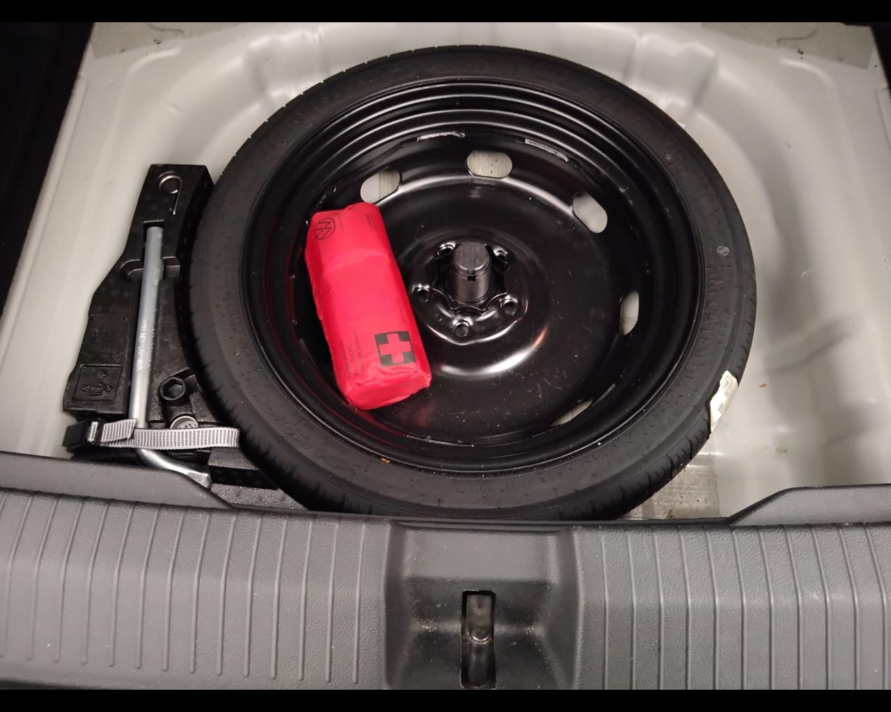 VOLKSWAGEN T-Roc I 2022 - T-Roc 1.0 tsi R-Line 110cv