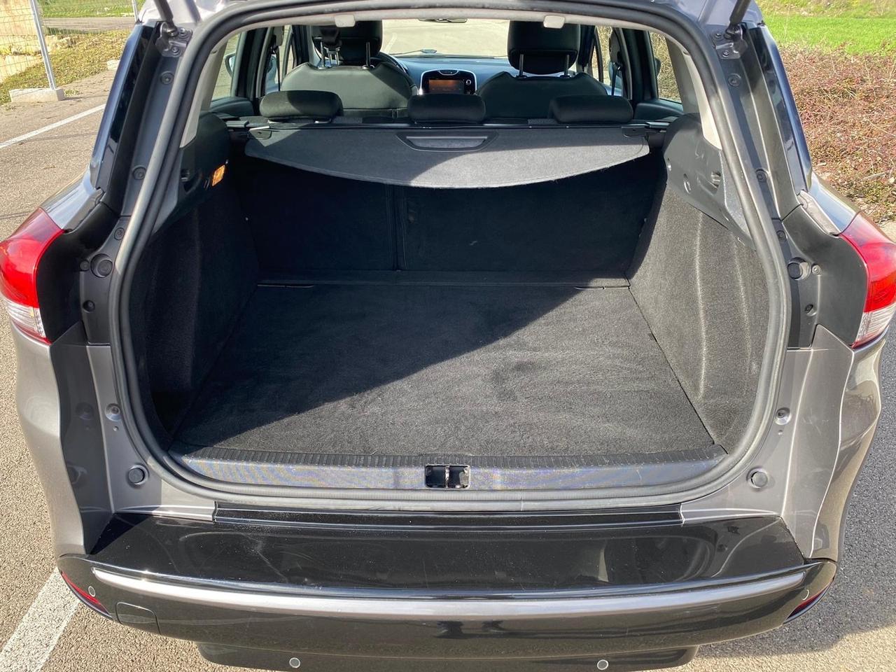 Renault Clio Sporter dCi 8V 90CV COSTUME NATIONAL