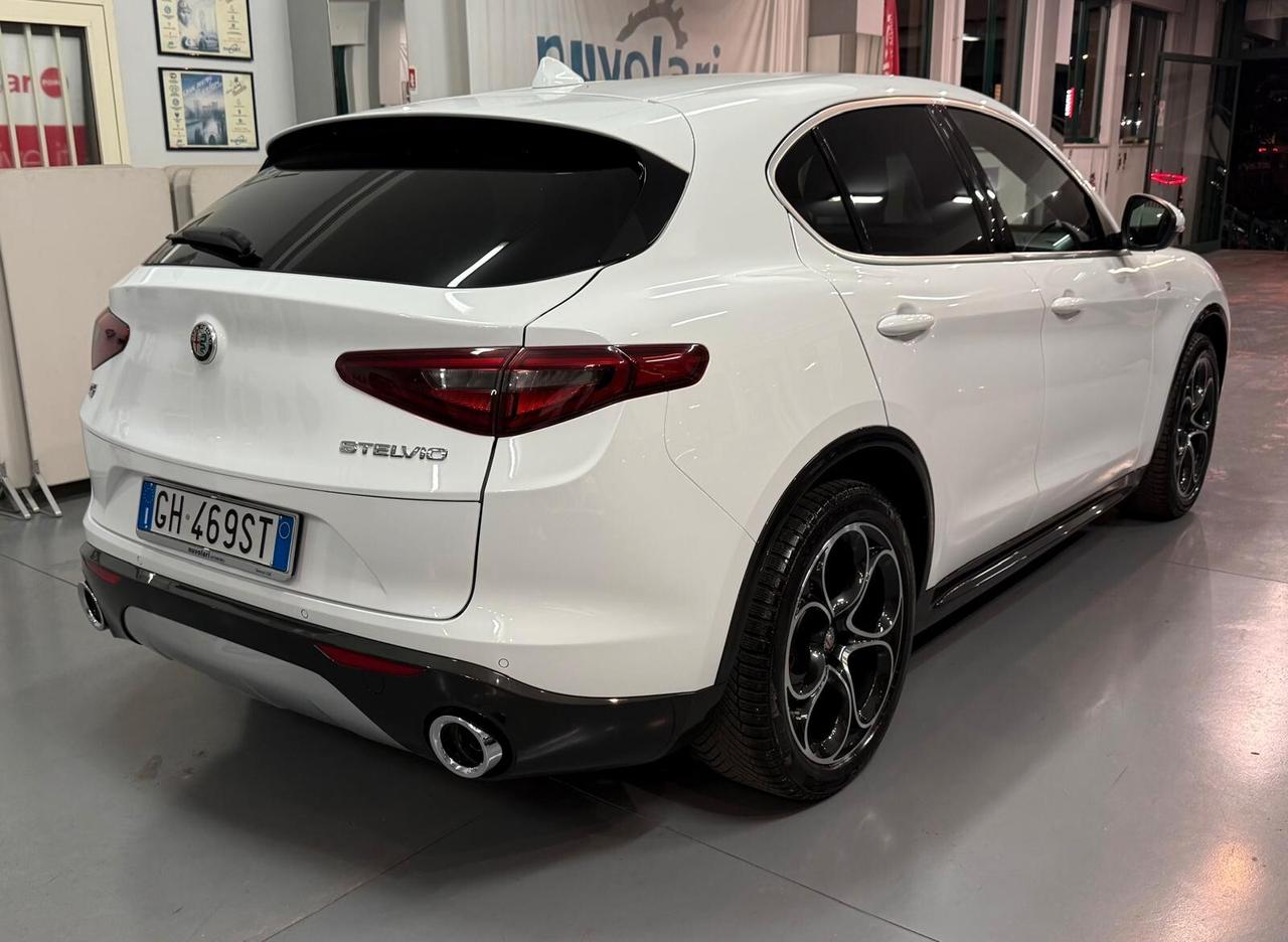 Alfa Romeo Stelvio 2.2 210 CV AT8 Q4 Ti
