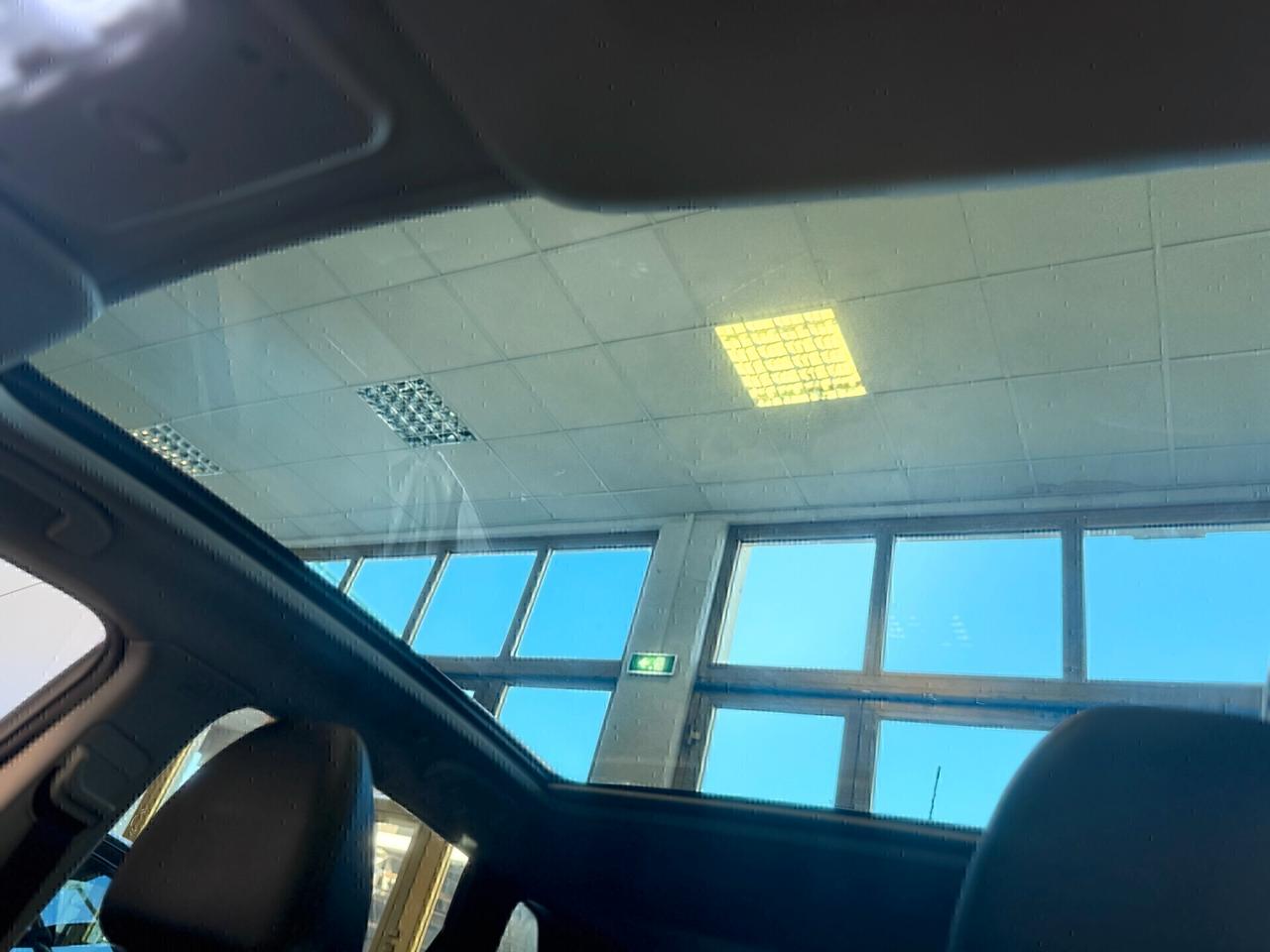 Nissan Qashqai 1.6 dCi 2WD- TETTO PANORAMICO