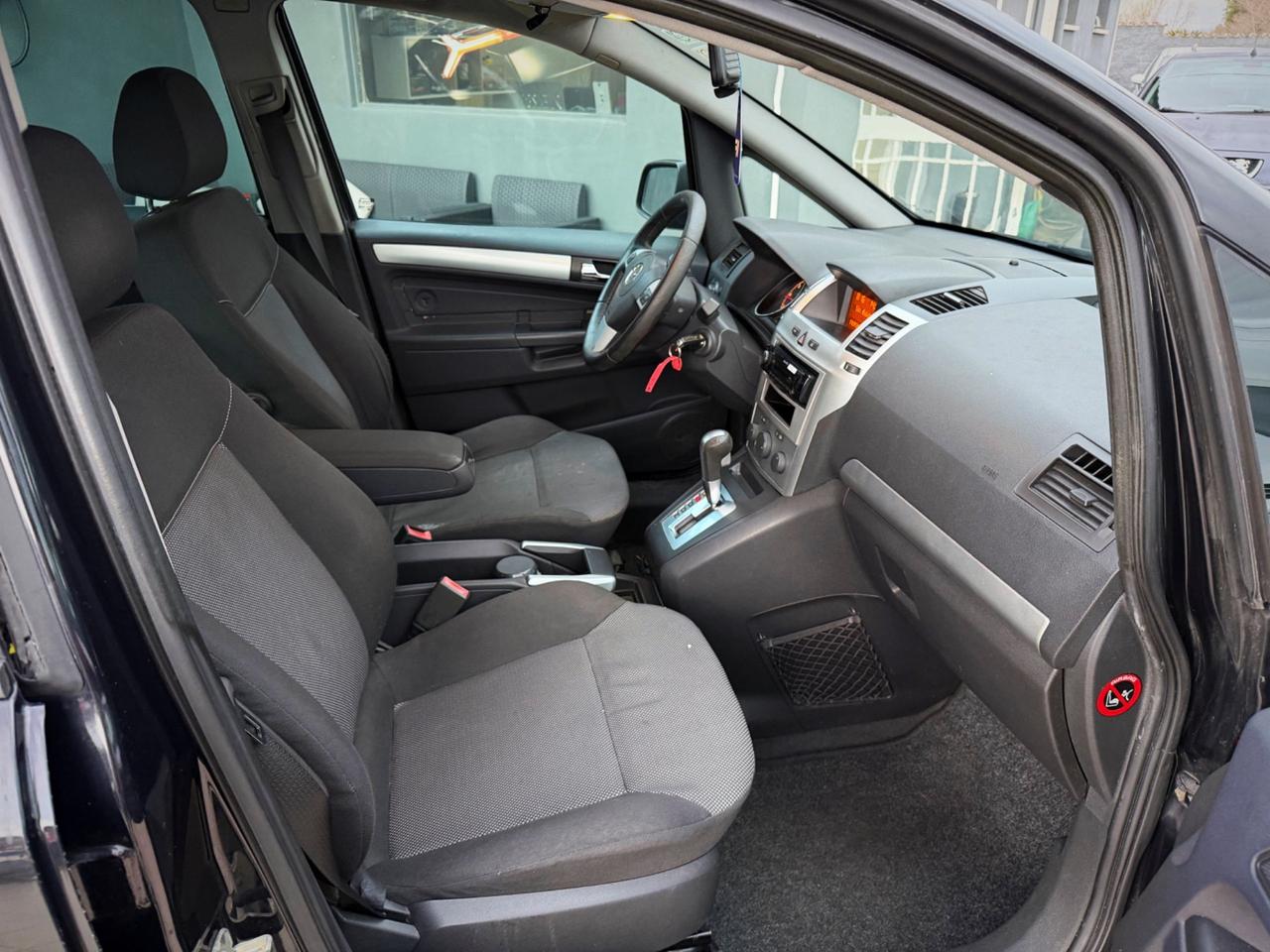 Opel Zafira 1.9 16V CDTI 150CV aut. Cosmo