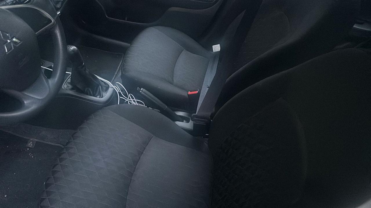 Mitsubishi Space Star 1.2 Intense SDA