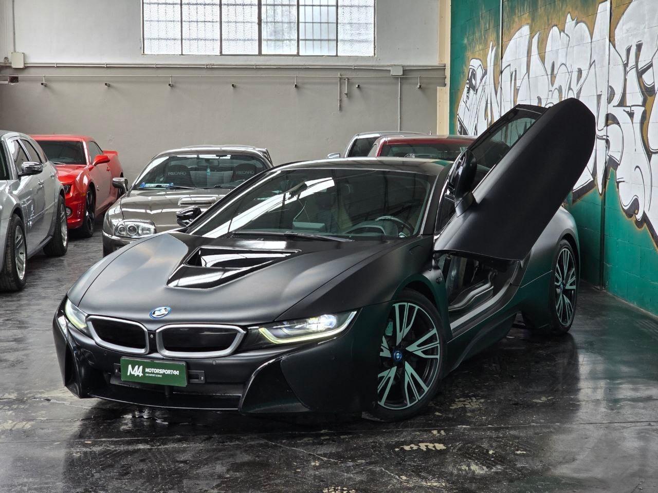 BMW i8 Protonic Frozen Black Edition